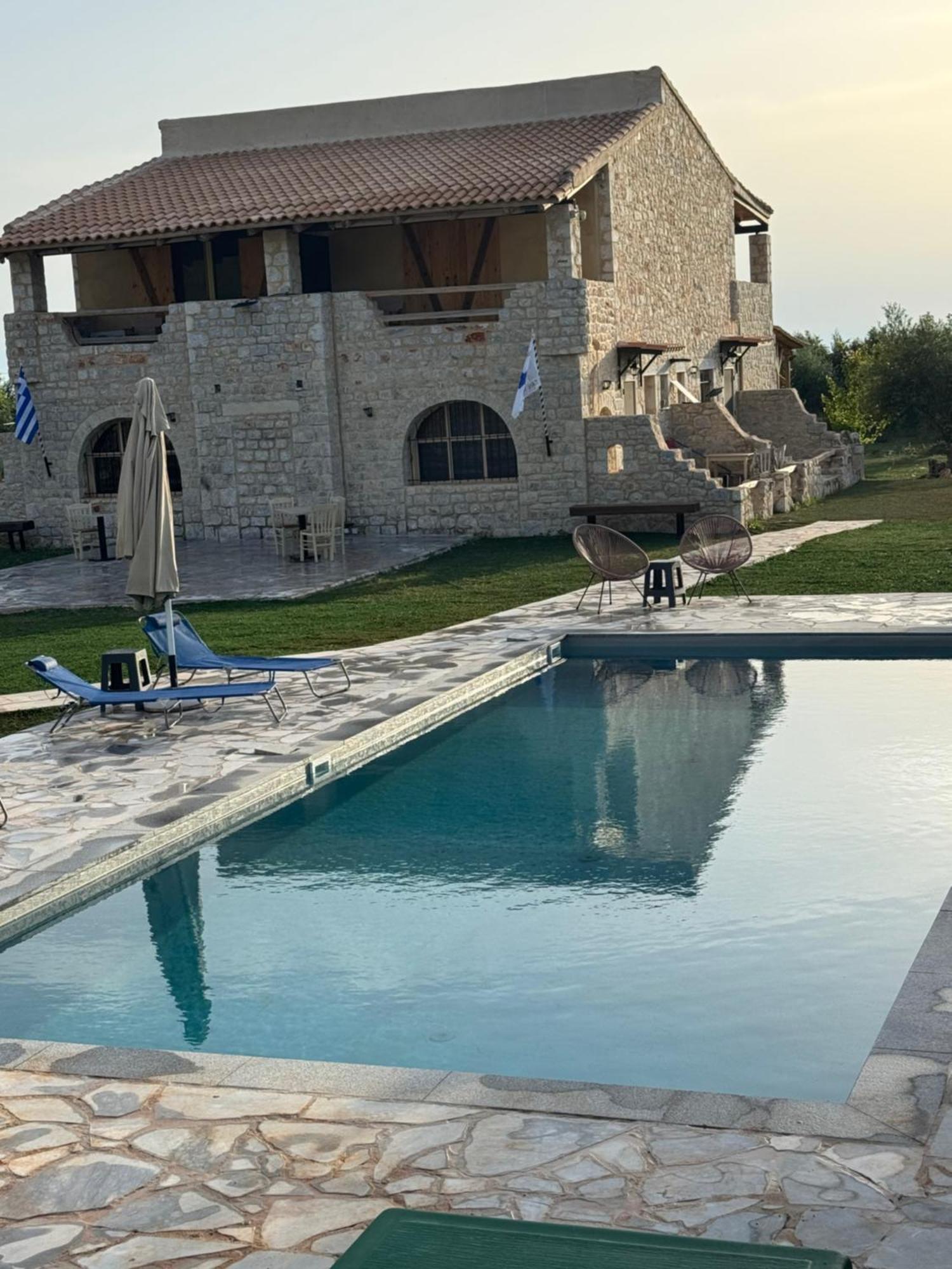 Vila Ximitadi Estate Pírgos Dhiroú Exteriér fotografie